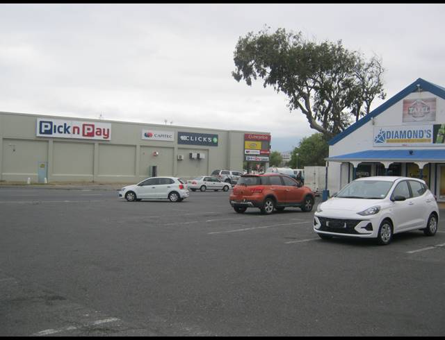 90M² OFFICE TO LET IN STRAND CENTRAL